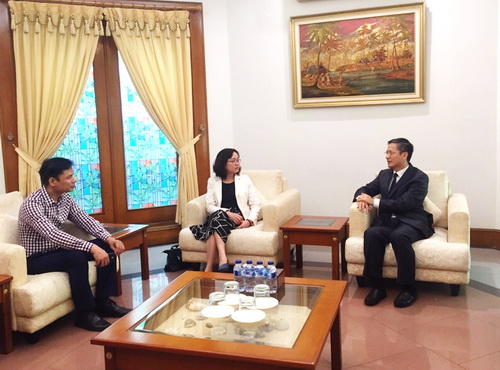 Đoàn công tác của TCDL thăm và làm việc với Đại sứ quán Việt Nam tại Jakarta 